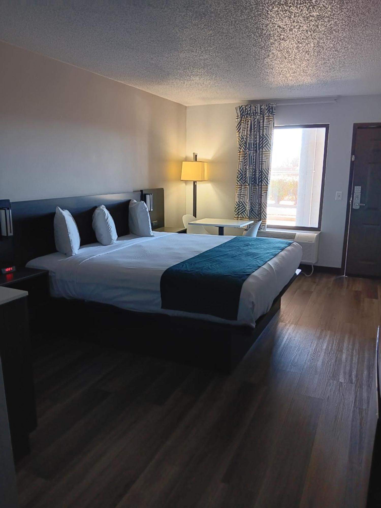 Studio 6 Suites Louisville Ky Airport/Expo Center Zewnętrze zdjęcie